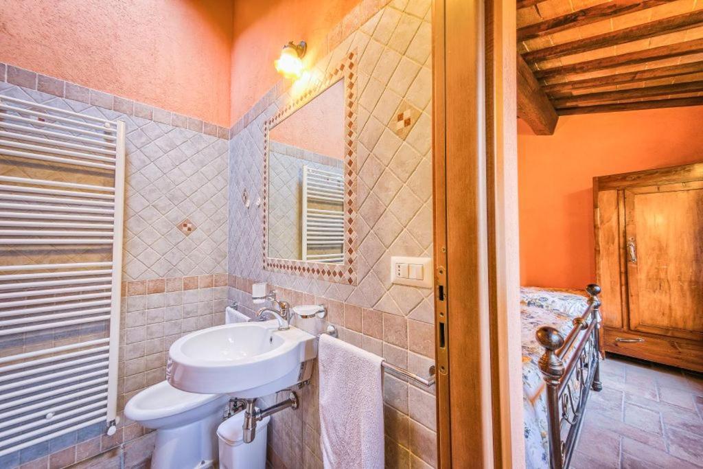 Borgo Struginati Villa Doglio  Buitenkant foto