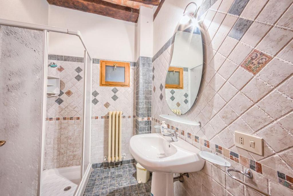 Borgo Struginati Villa Doglio  Buitenkant foto